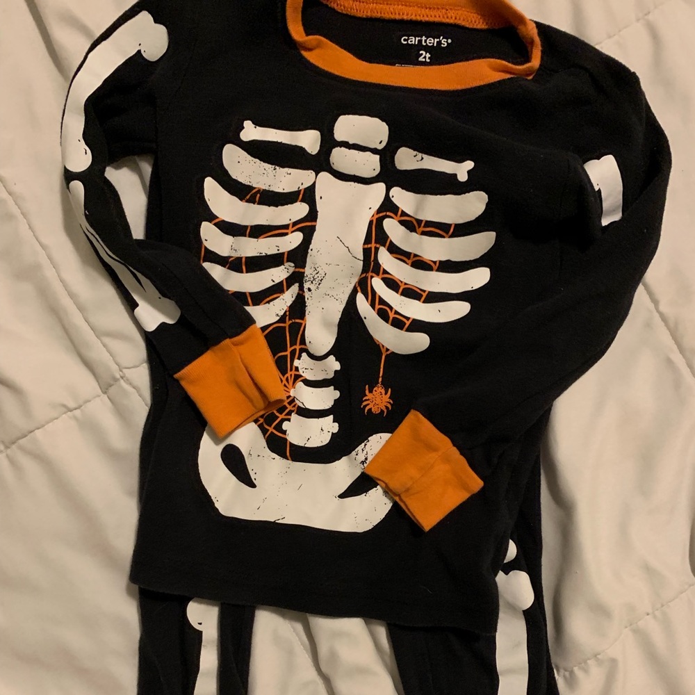 carters. size 2. skeleton pajamas.